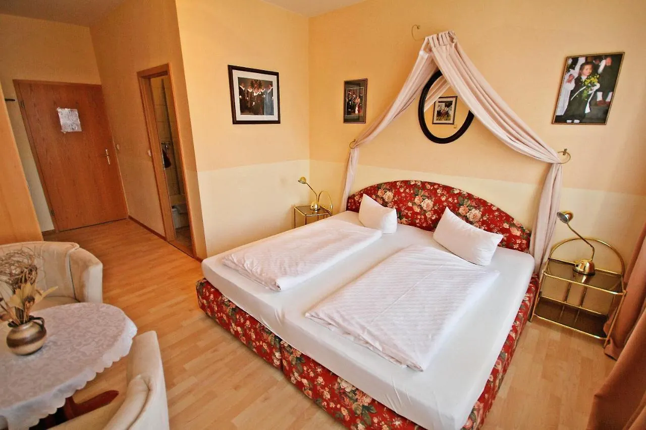 *** Vendégház Gaestehaus Edith Rothenburg ob der Tauber Németország